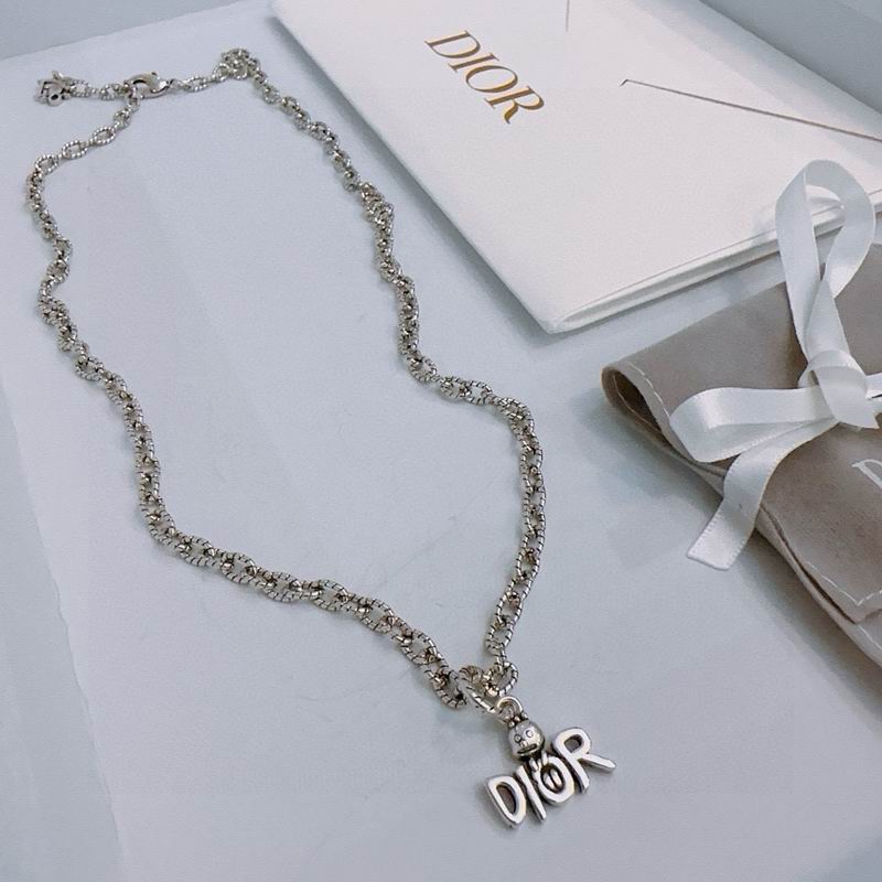 Dior Necklace 05yxh29